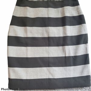 Striped Career Skirt by de Collection sz S